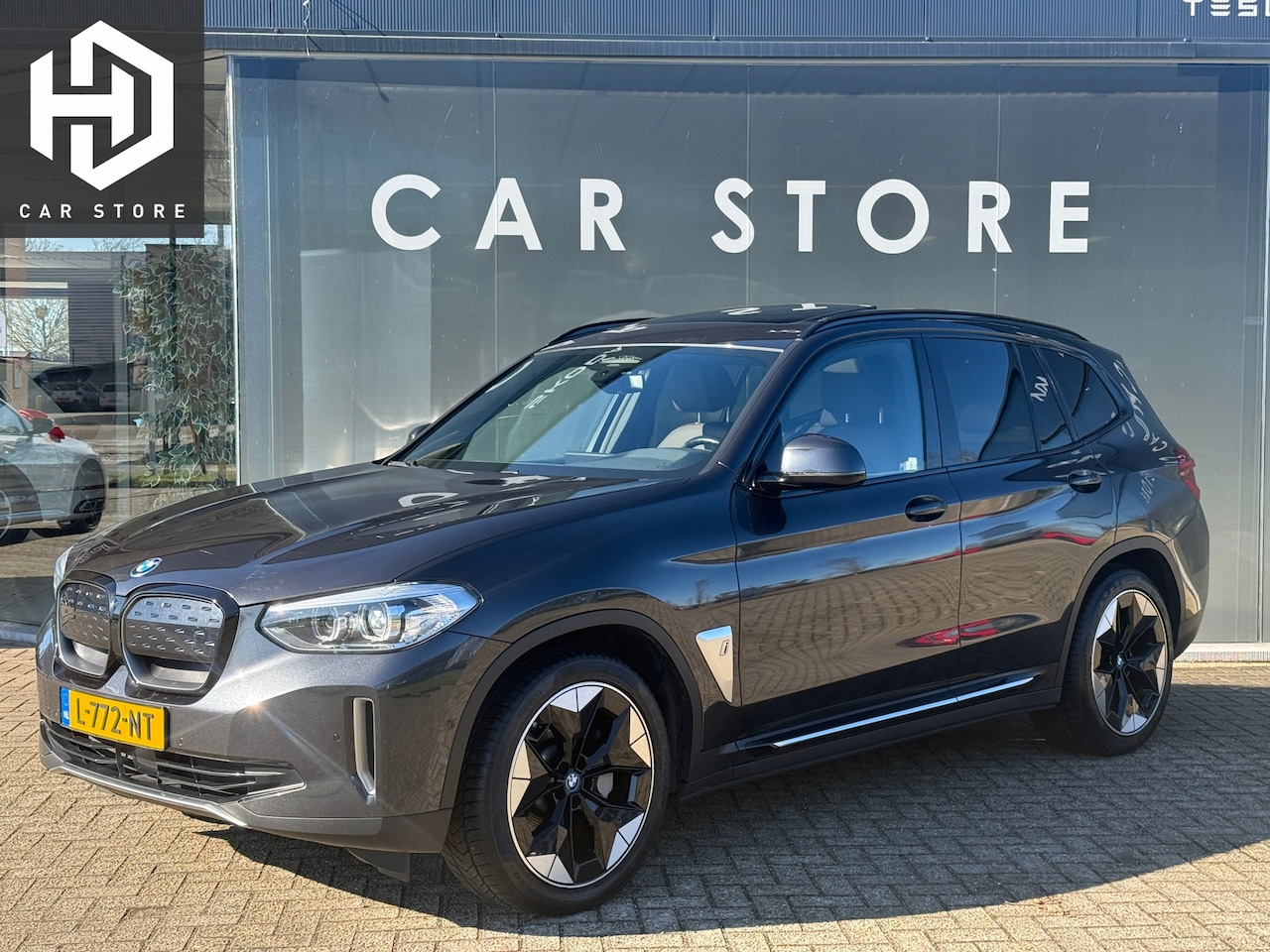 BMW iX3 - 95% SOH Executive 80 kWh Shadow Line Pano|Leder|Sfeer|Dealer Onderhouden - AutoWereld.nl