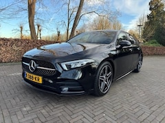 Mercedes-Benz A-klasse - 180 Business Solution AMG/Sfeerverlichting/360Camera/Acarplay