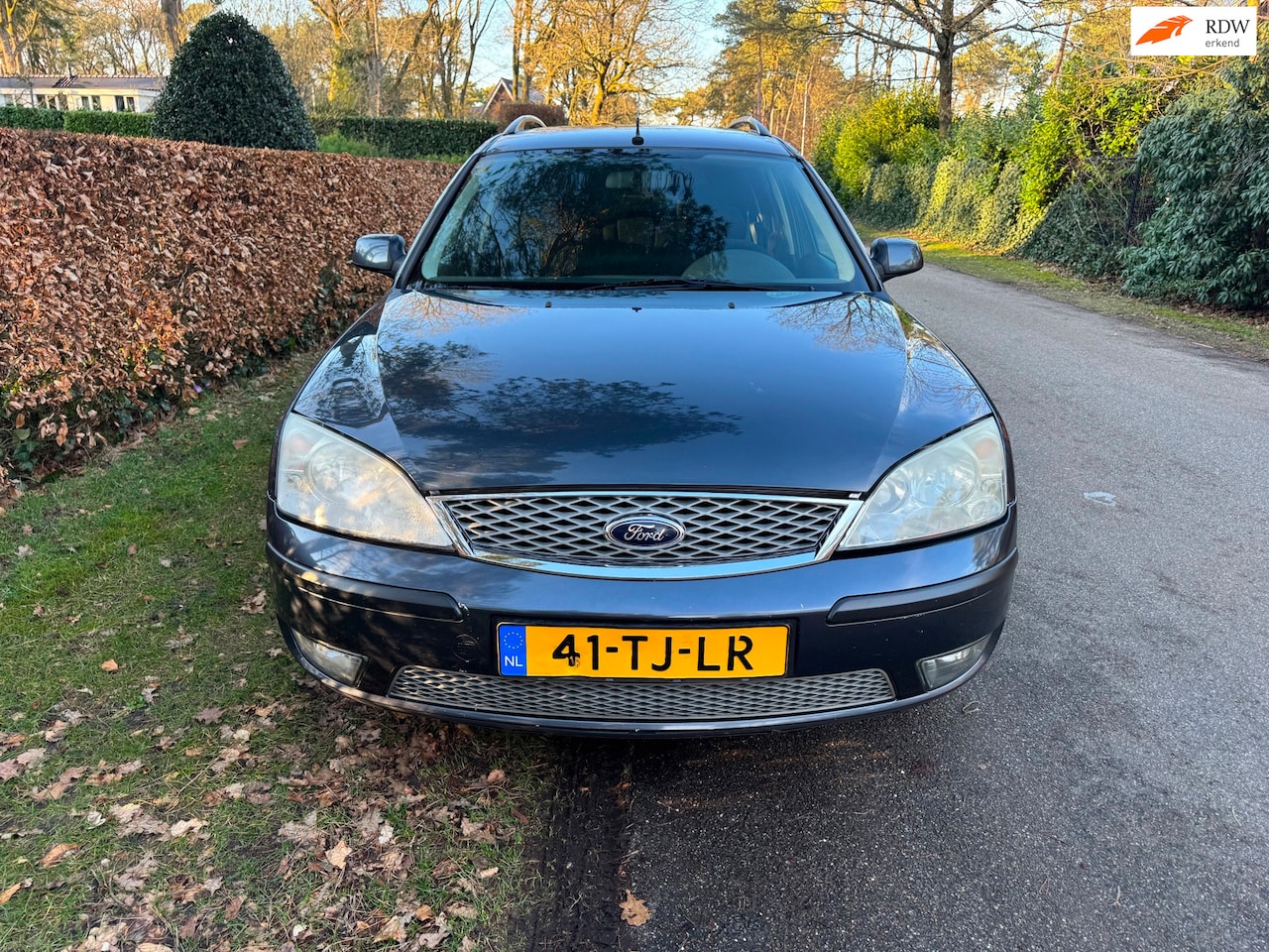 Ford Mondeo Wagon - 1.8-16V Champion| NAP| Airco - AutoWereld.nl