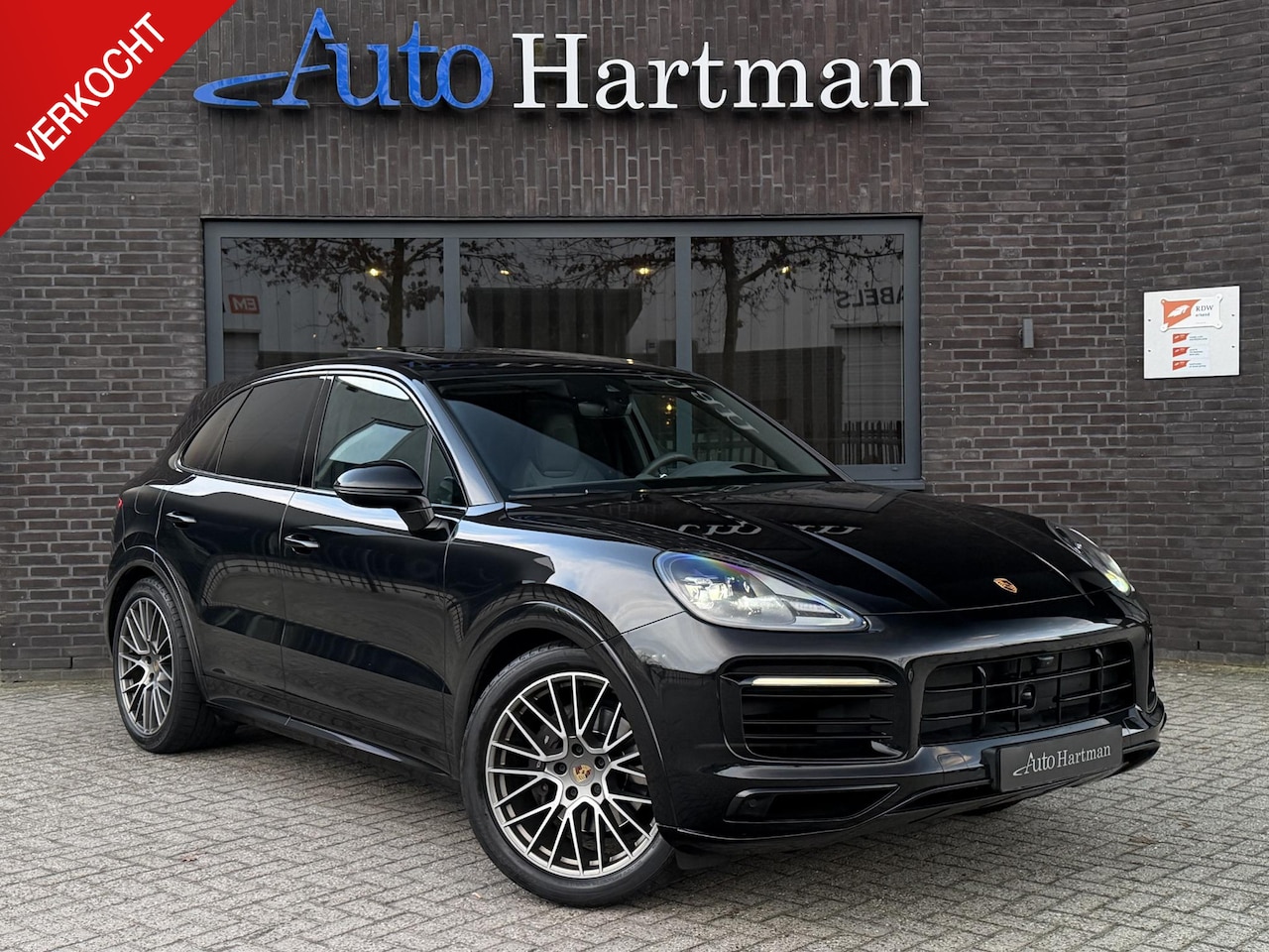 Porsche Cayenne - 3.0 E-Hybrid Platinum Edition SportDesign PANO|BOSE|SPORTSTOELEN|HUD|INNODRIVE|360|SOFTCLO - AutoWereld.nl