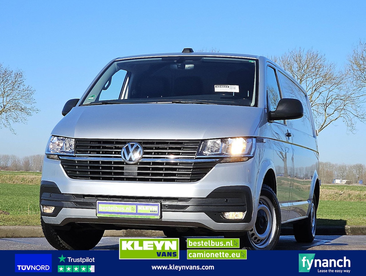 Volkswagen Transporter - 2.0 TDI L2H1 Navi Trekhaak! - AutoWereld.nl