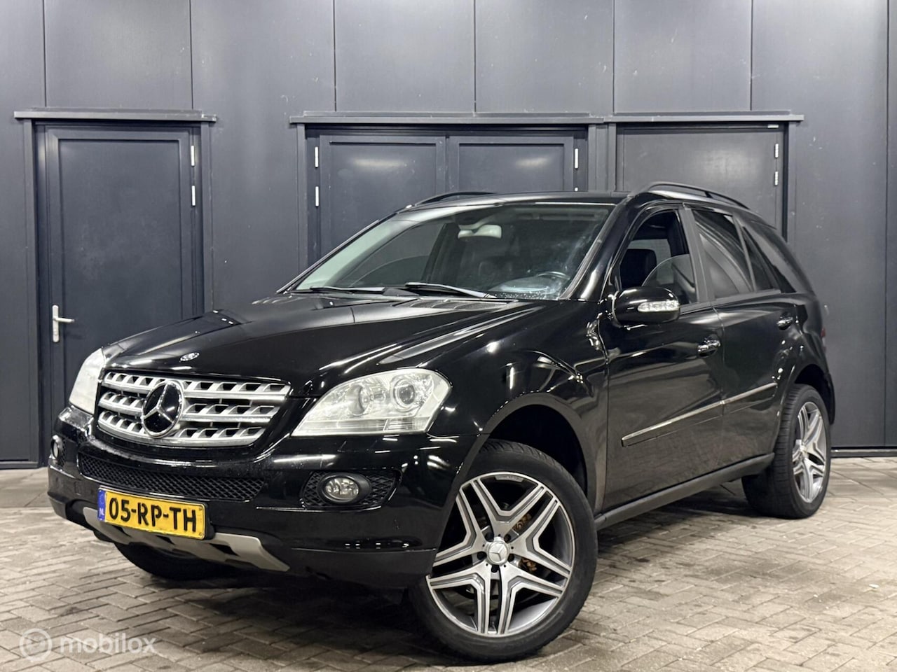 Mercedes-Benz M-klasse - 350 AMGpakket|luchtvering 4MATIC|memory|HK - AutoWereld.nl