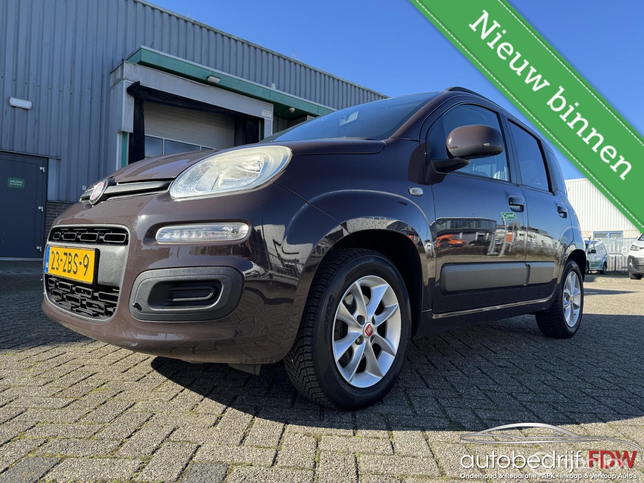 Fiat Panda - 0.9 TwinAir Lounge/ELEKTR.RAMEN/LM VELGEN/NAP/ - AutoWereld.nl