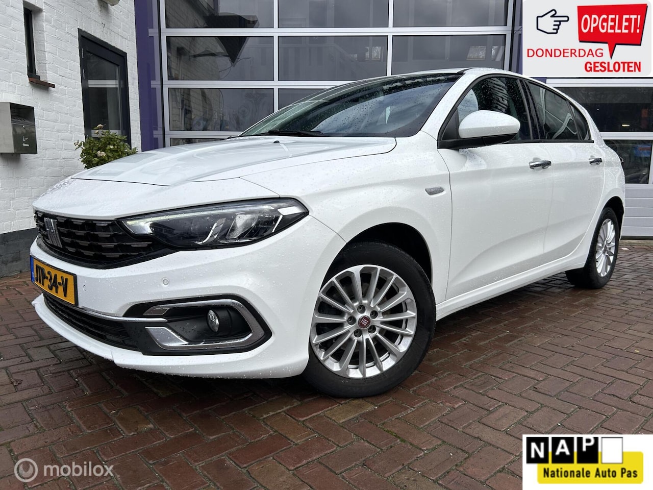 Fiat Tipo - 1.0 Life * NAVIGATIE * 5 DRS * ACHTERUITCAMERA * - AutoWereld.nl