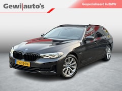 BMW 5-serie Touring - 530e Org NL 1ste eigenaar ShadowLine