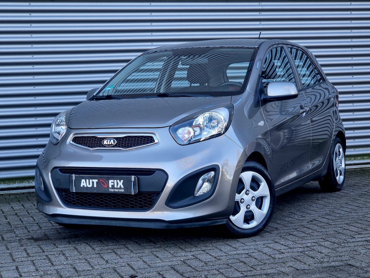 Kia Picanto - 1.2 CVVT ExecutiveLine STOELVERW / STUURVERW / AIRCO - AutoWereld.nl