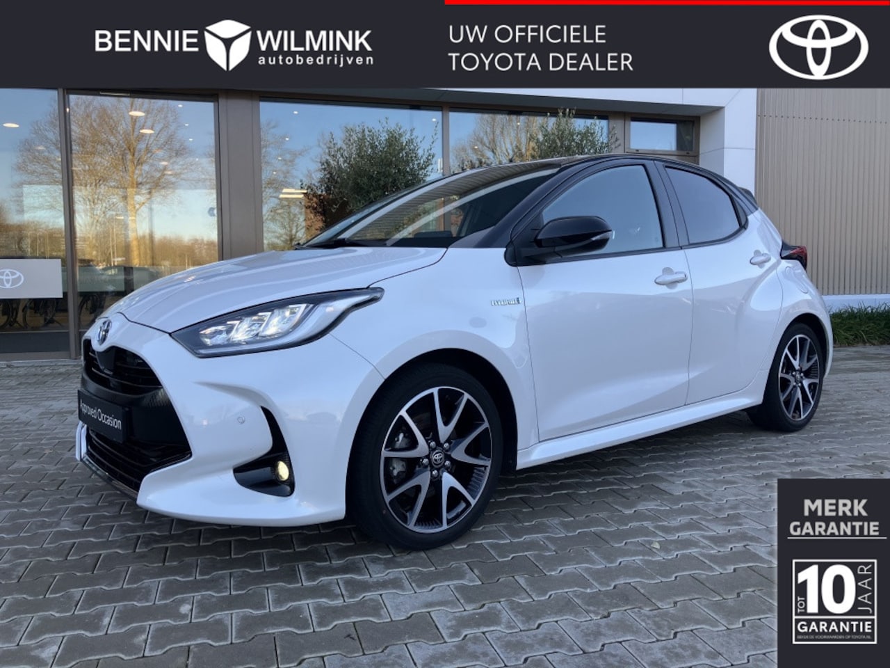 Toyota Yaris - 1.5 Hybrid Executive | Headup | JBL | PDC v/a - AutoWereld.nl