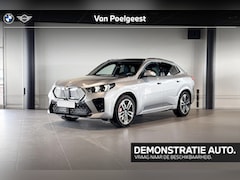 BMW iX2 - eDrive20 M Sport Edition | Glazen Panoramadak | Comfort Access | Stoelverwarming | Harman
