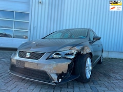SEAT Leon ST - 1.4 EcoTSI Style Connect - Front Schade - BPM