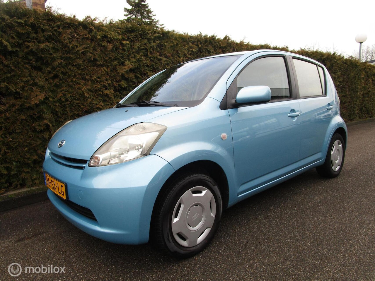 Daihatsu Sirion 2 - 1.0 12V Trend - 161.000 KM - NIEUWE APK ! - AutoWereld.nl