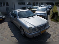 Mercedes-Benz E-klasse - 280 Avantgarde apk 27-7-2024 , automaat , div ex