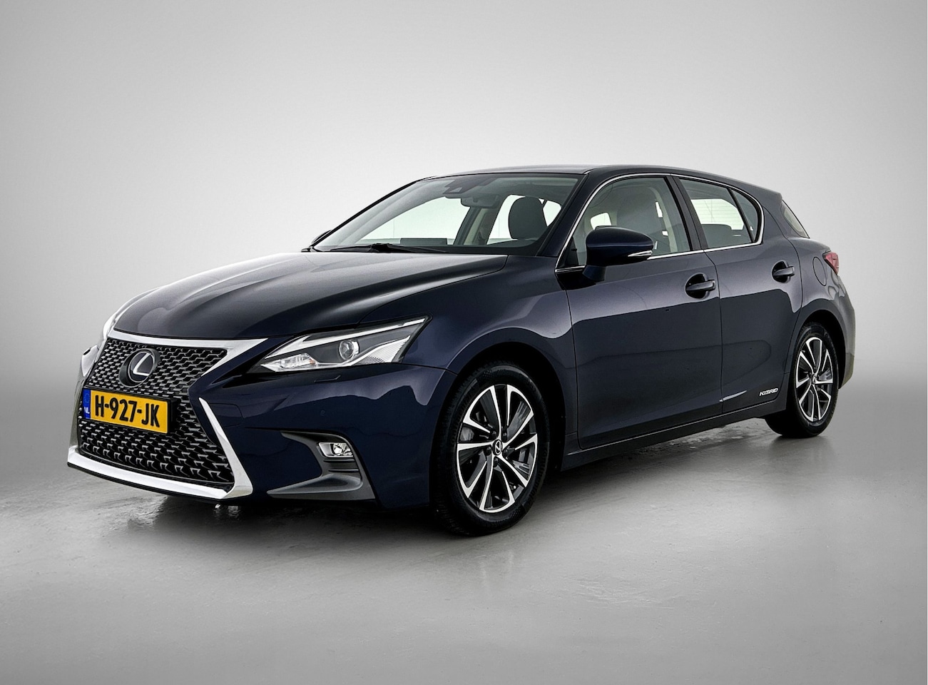 Lexus CT 200h - Business Line | Parkeersensoren | Cruise Control Adaptive | DAB+ | Bluetooth | - AutoWereld.nl