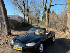 Mazda MX-5 - 1.6i