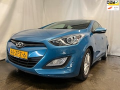 Hyundai i30 - 1.6 GDI Business Edition - Geen Vermogen - Schade - BPM