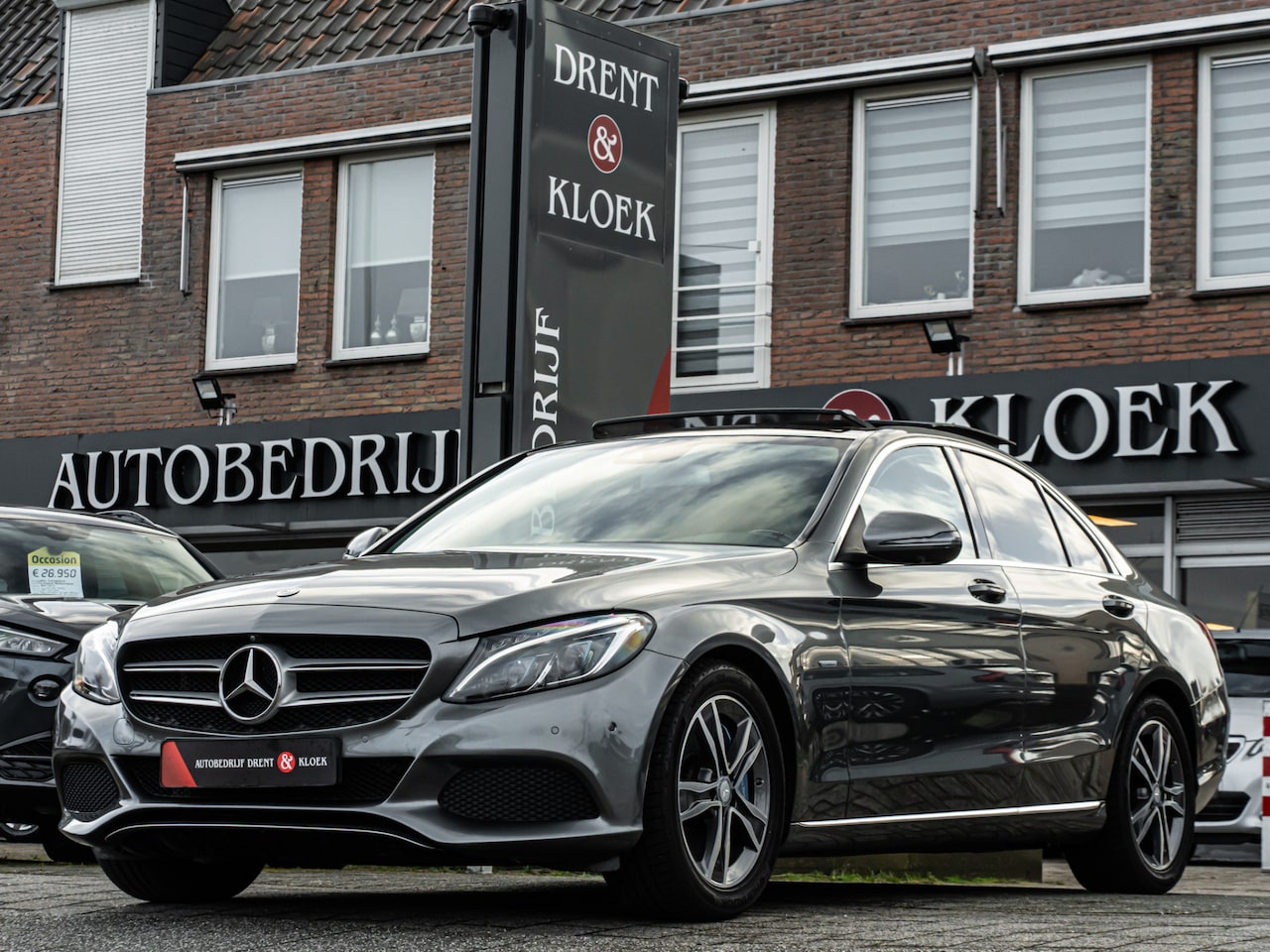 Mercedes-Benz C-klasse - 350 e Lease Edition PANO 360 CAMERA TREKHAAK ELEK STOELEN HIGH LED LUCHTVERING - AutoWereld.nl