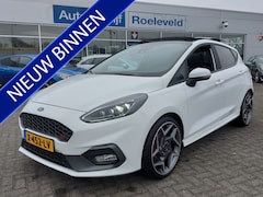 Ford Fiesta - 1.5 EcoBoost 200pk ST-3 Performance-Pack | Navi + Apple Carplay | B&O Sound Clima | Cruise