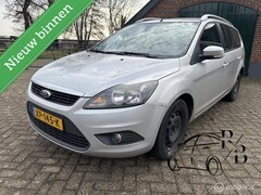 Ford Focus Wagon - 1.6 TI-VCT INRUILKOOPJE AIRCO TREKHAAK