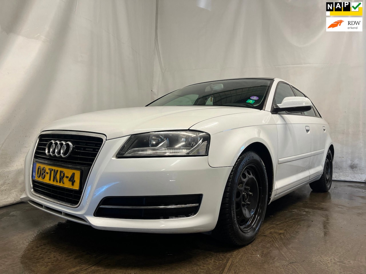 Audi A3 Sportback - 1.2 TFSI Attraction Pro Line Business 1.2 TFSI Attraction Pro Line Business - Schade - AutoWereld.nl