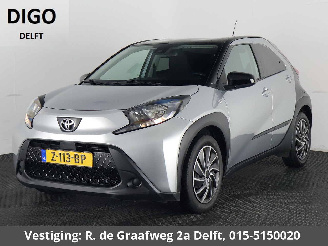Toyota Aygo X - 1.0 VVT-i MT Play Bi-Tone | Apple Carplay & AndroidAUTO | Camera | Privacy Glass | - AutoWereld.nl