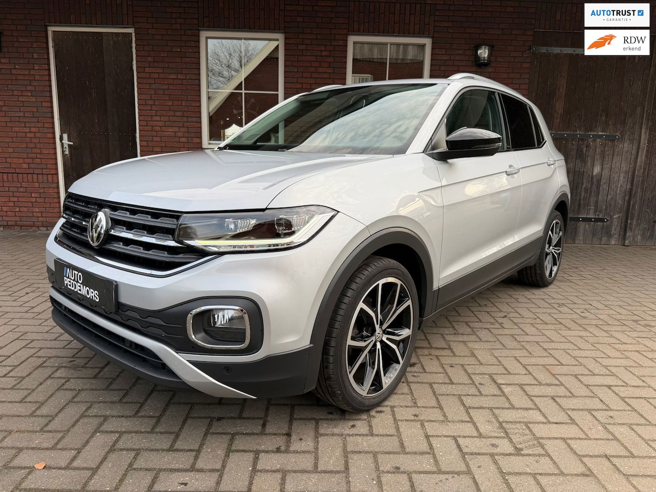 Volkswagen T-Cross - 1.0 TSI Style Automaat| ACC| Climate| PDC| Stoelverwarming - AutoWereld.nl