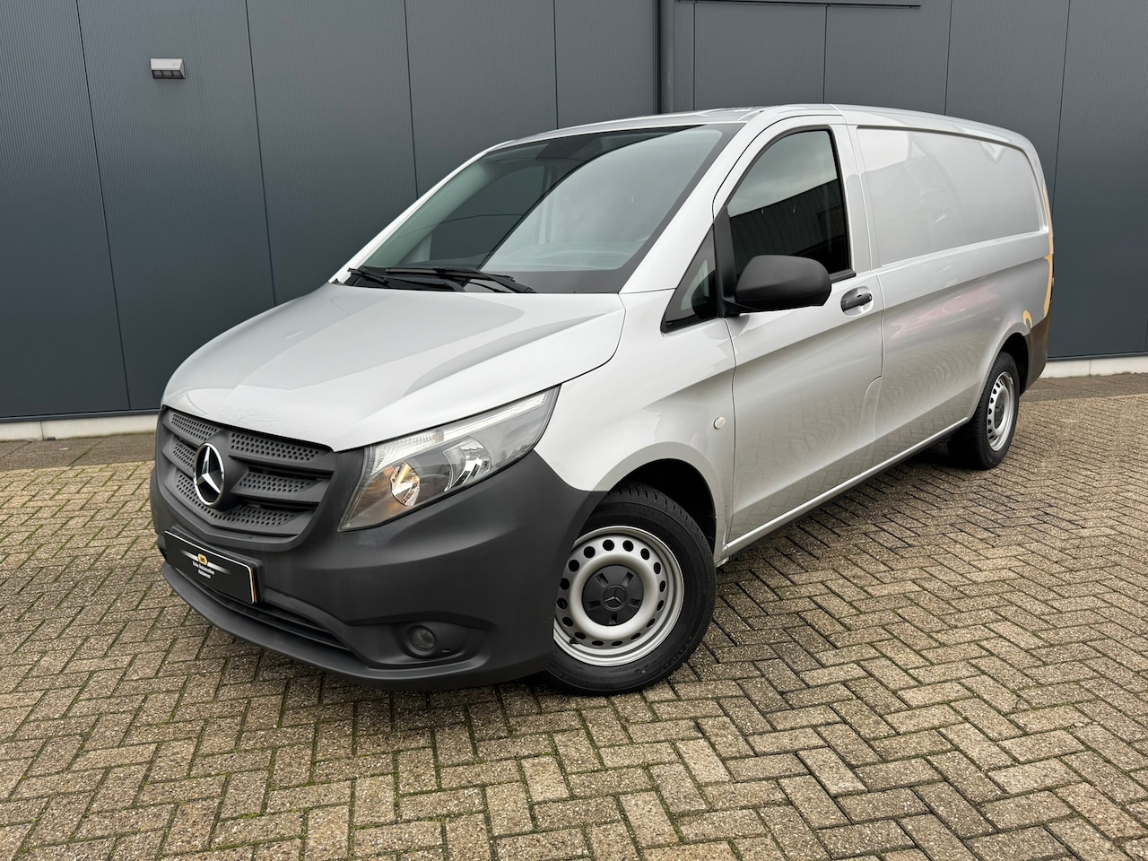 Mercedes-Benz Vito - 116 CDI Lang * Automaat * Lederen bekleding * Trekhaak * - AutoWereld.nl