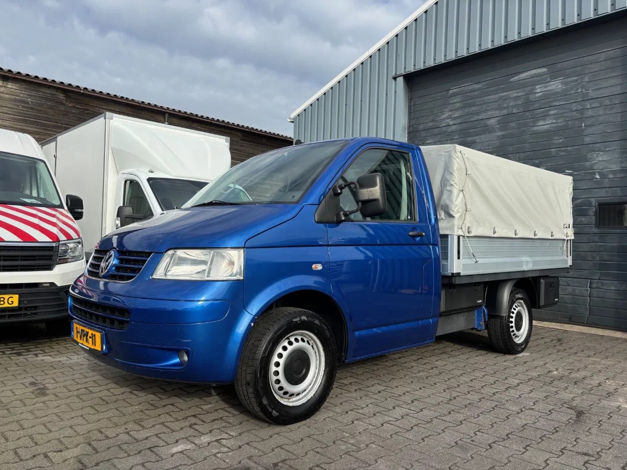 Volkswagen Transporter - 2.5 TDI Automaat Airco Navigatie - AutoWereld.nl