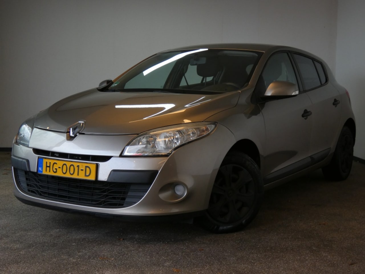 Renault Mégane - 1.6 Authentique NWE APK - AutoWereld.nl