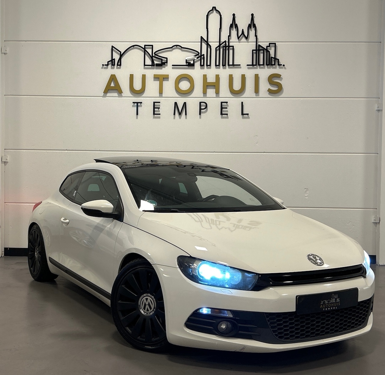 Volkswagen Scirocco - 1.4 TSI Highline Plus Nap Airco Led Kleppensysteem Pano Pdc Cruise Verlaagd 18Inch - AutoWereld.nl