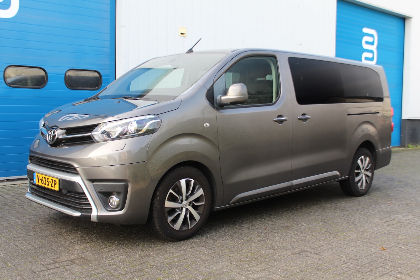 Toyota PROACE Long Worker - 2.0 D-4D 130KW Dynamic DC Verso -- Automaatbak schokt - - AutoWereld.nl