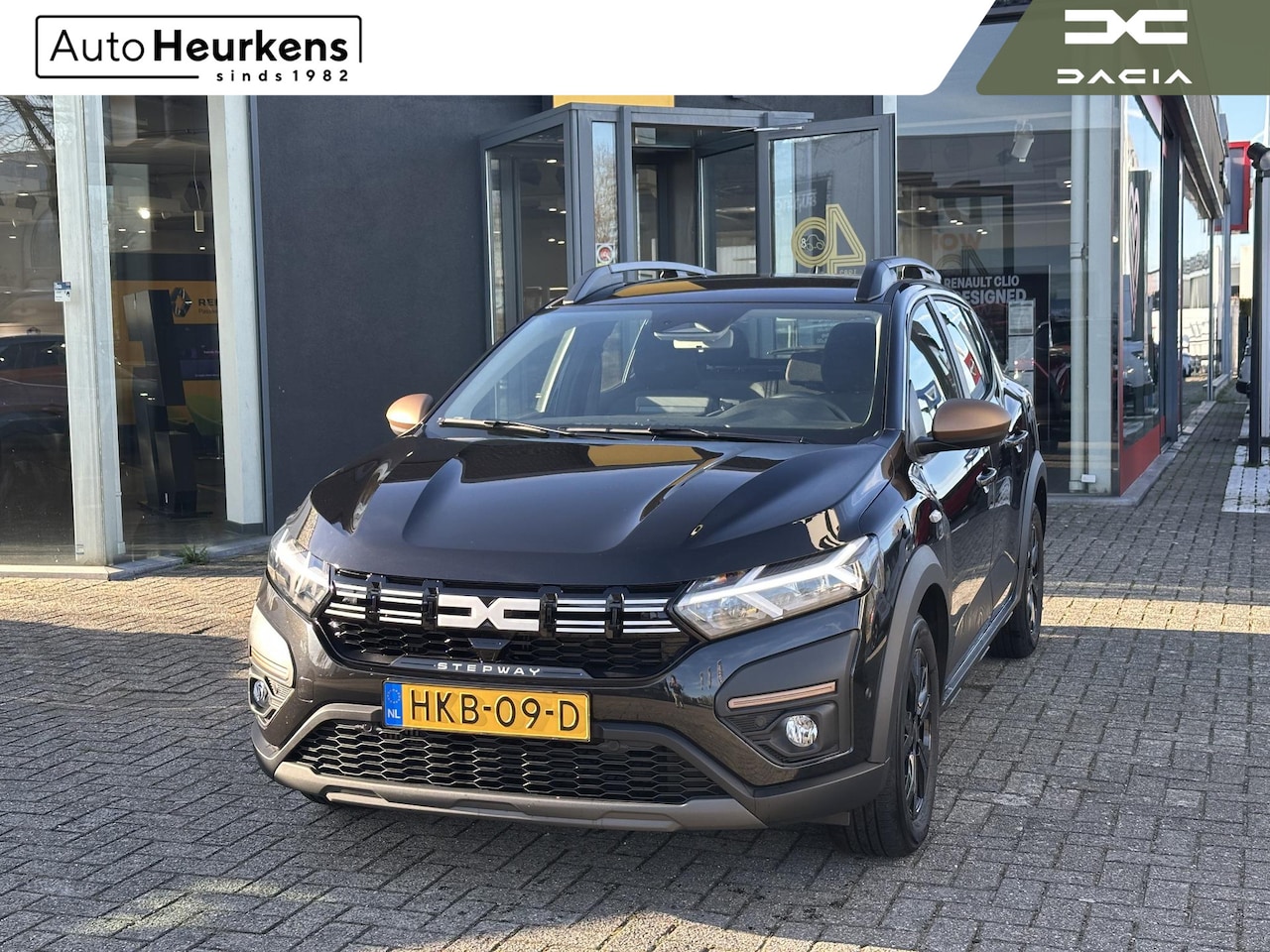 Dacia Sandero Stepway - TCe 110 Extreme l DEMOVOORDEEL l Volledige onderhoudshistorie - AutoWereld.nl