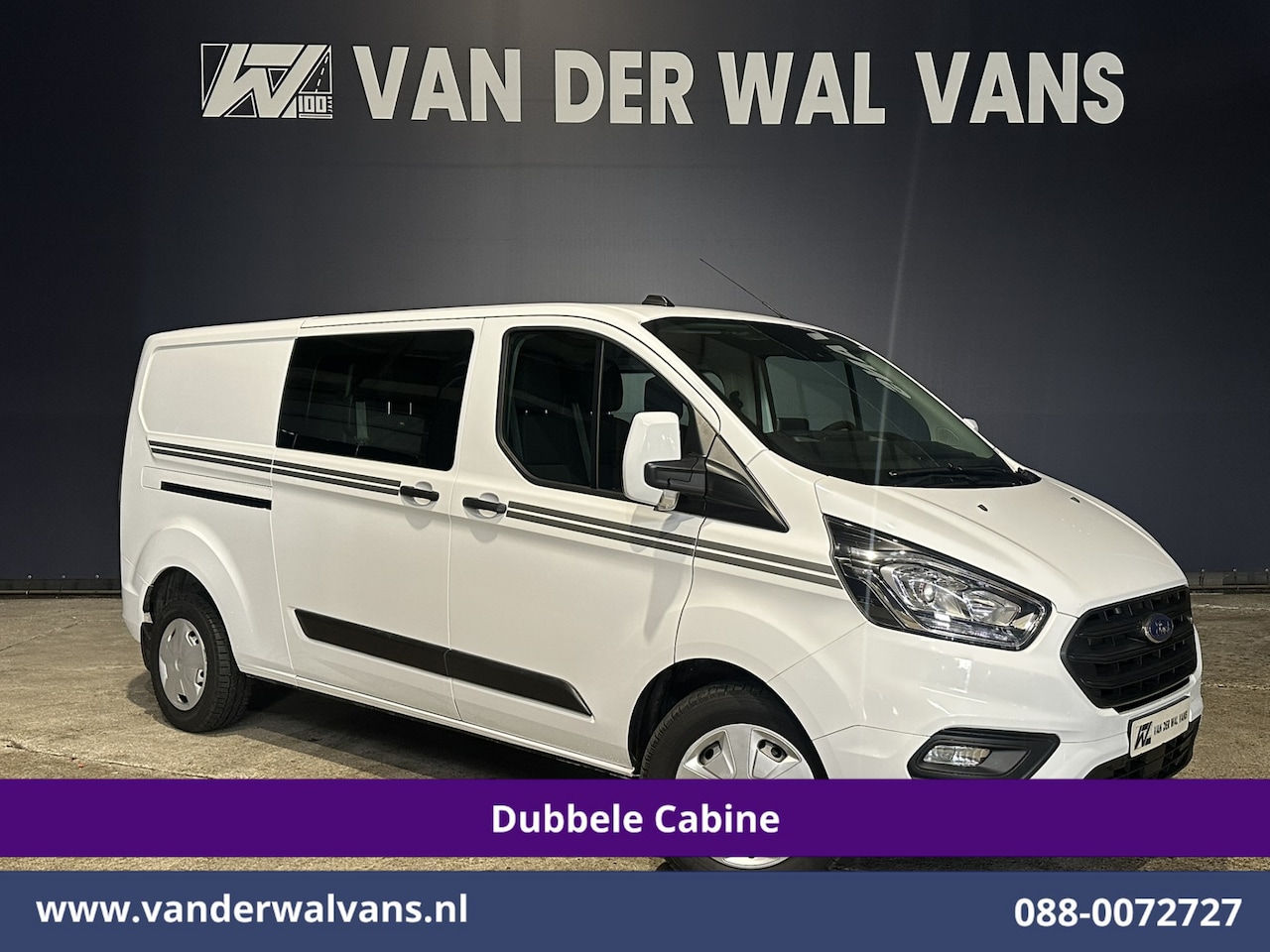 Ford Transit Custom - 2.0 TDCI Automaat 131pk L2H1 Dubbel cabine Euro6 *Laadklep* Airco | 6-Zits | Camera | Navi - AutoWereld.nl