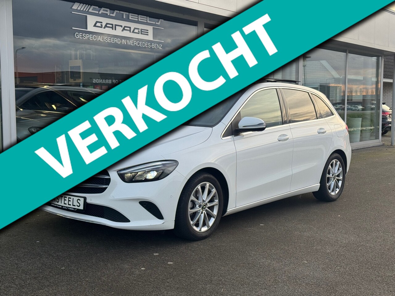 Mercedes-Benz B-klasse - 220 Progressive automaat , Trekhaak , panoramaschuifdak - AutoWereld.nl