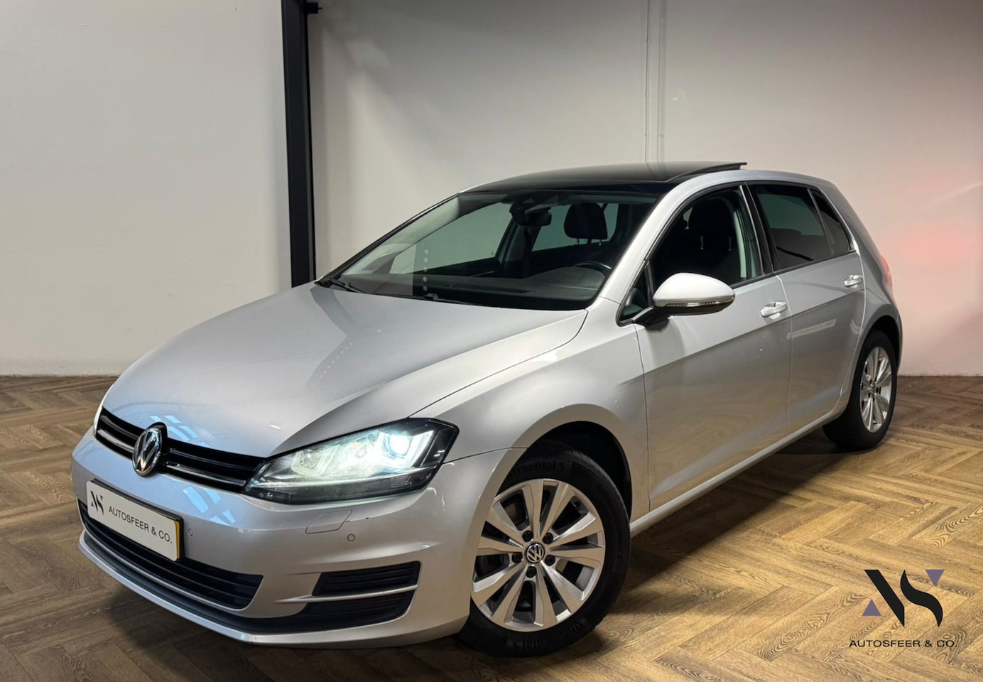 Volkswagen Golf - 1.6 TDI Comfortline PANO CAM VOL' - AutoWereld.nl
