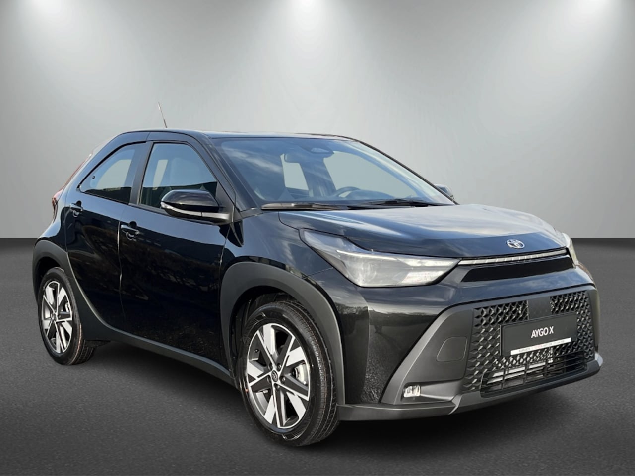 Toyota Aygo X - Hybrid 115 Black Edition | Stoelverwarming | ACC | Apple Carplay - AutoWereld.nl
