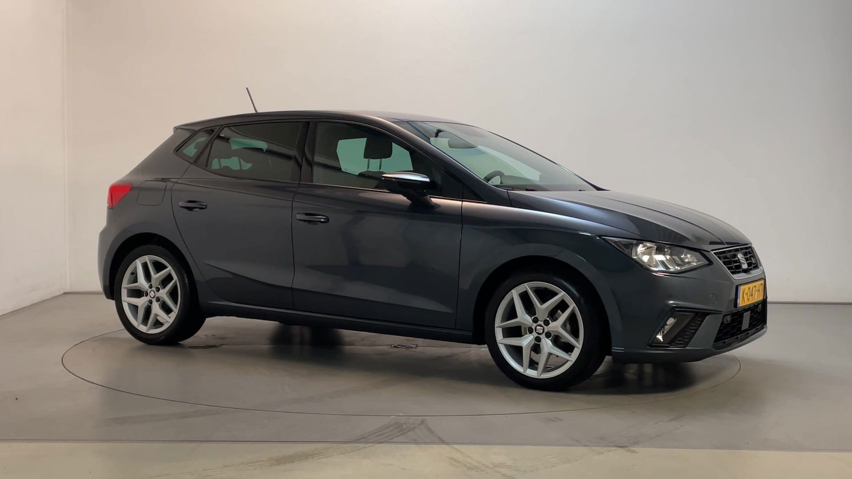 SEAT Ibiza - 1.0 TSI FR Business Intense Camera Navigatie DAB+ App-Connect - AutoWereld.nl