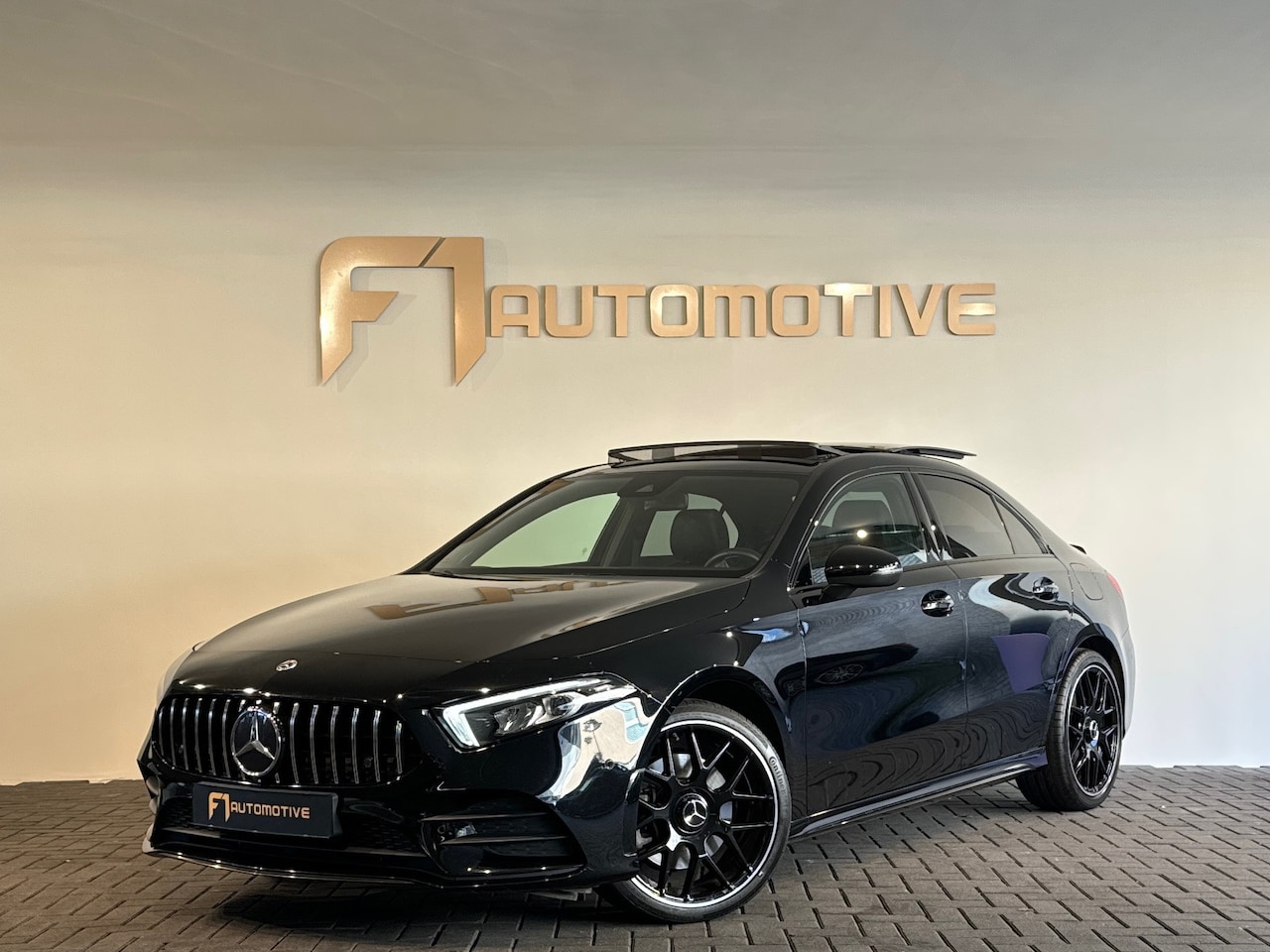 Mercedes-Benz A-klasse - 250 e Limousine AMG Pano|Sfeer|Night - AutoWereld.nl