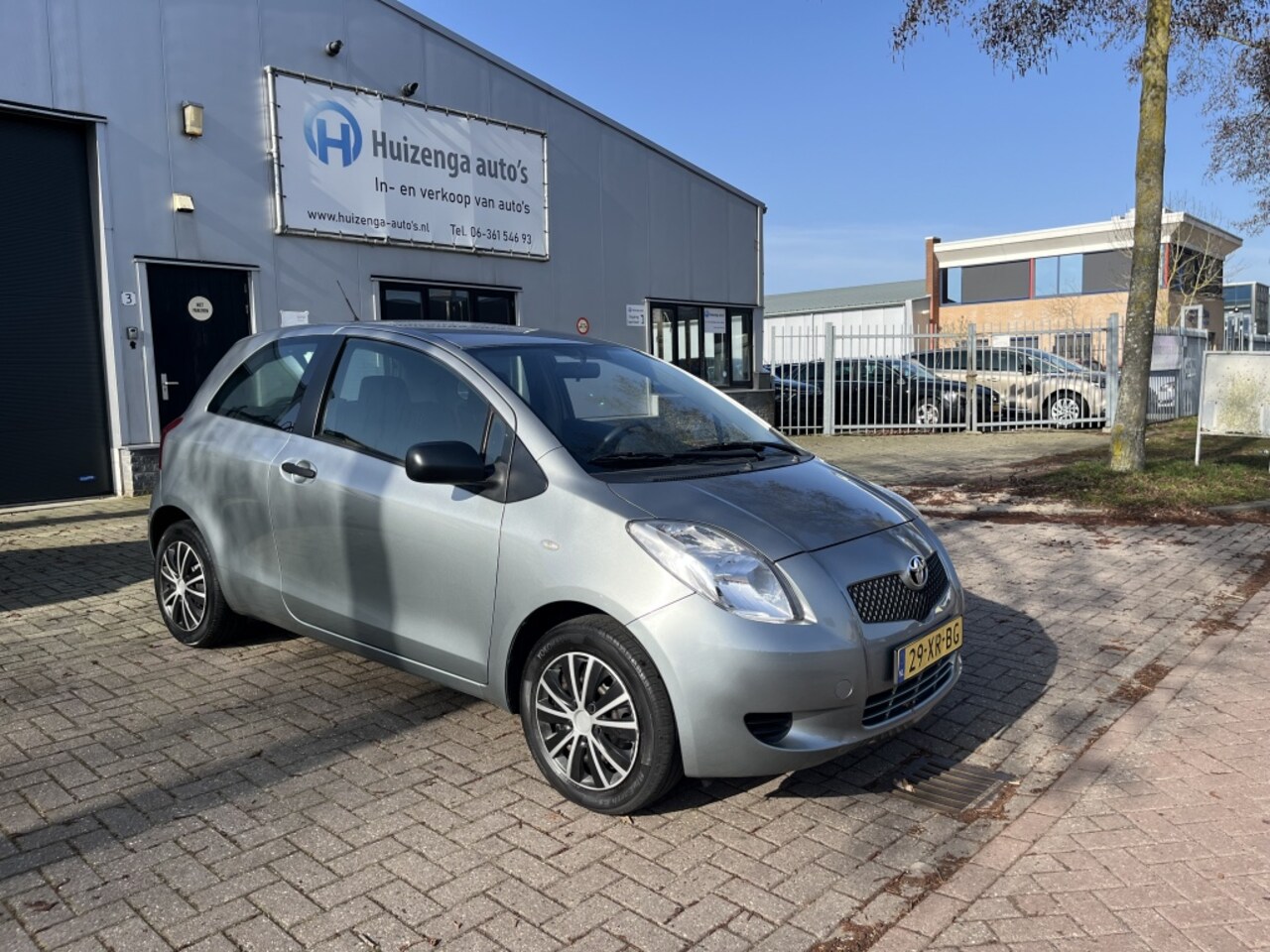 Toyota Yaris - 1.3 VVTi Terra | 3DRS | MET APK! - AutoWereld.nl