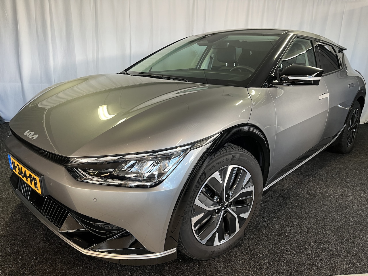 Kia EV6 - Plus 77.4 kWh 1E EIGN/APPLE/CAMERA/BOMVOL OPTIE'S/100% SOH - AutoWereld.nl