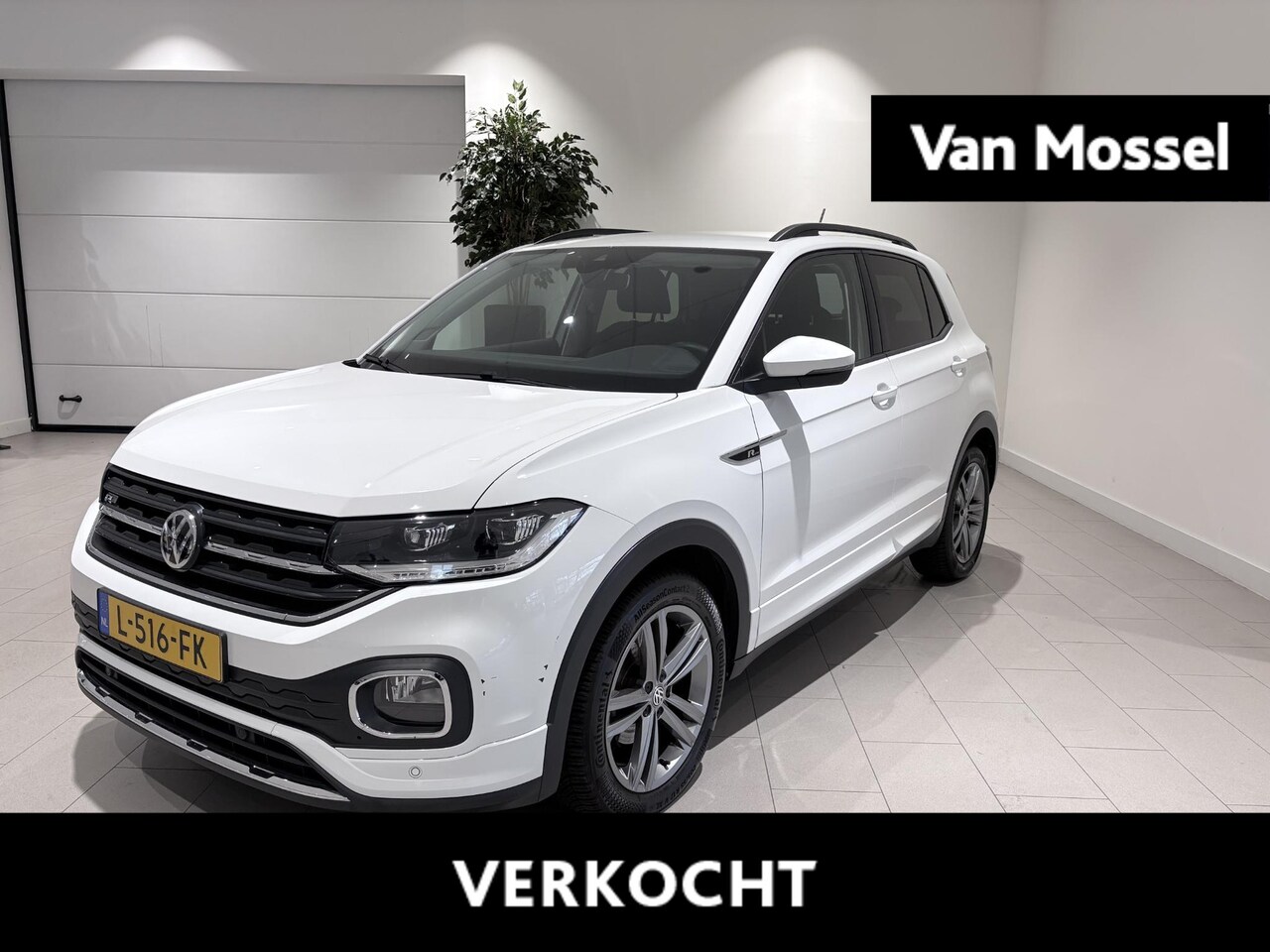 Volkswagen T-Cross - 1.0 TSI Comfortline 116 PK | Automaat | R-Line Exterieur | Apple Carplay | Dodehoeksensore - AutoWereld.nl