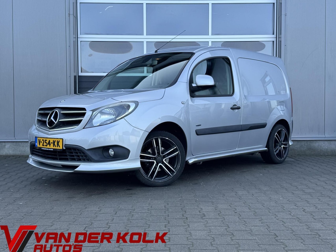 Mercedes-Benz Citan - bestel 111 CDI BlueEFFICIENCY 110 PK | Lichtmetaal | Schuifdeur | Sidebar | Trekhaak | Air - AutoWereld.nl