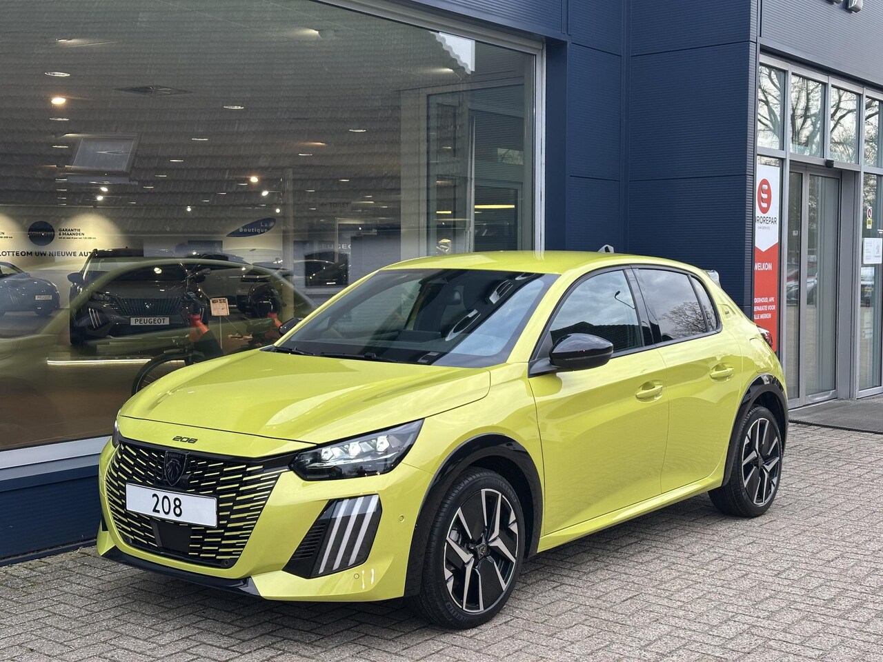 Peugeot 208 - 1.2 Hybrid GT Automaat | Nieuwe Auto | Meest Complete Uitvoering | 360 Graden Camera | Nav - AutoWereld.nl