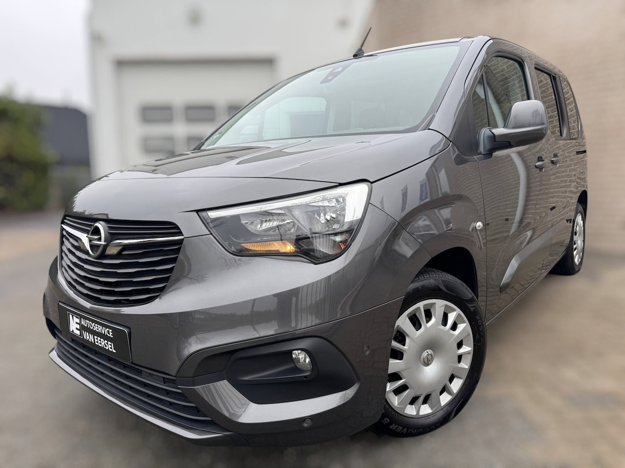 Opel Combo Tour - 1.2 Turbo L1H1 Edition TREKHAAK / CAMERA / NAVI / CRUISE / PDC / 2x SCHUIFDEUR NL AUTO - AutoWereld.nl