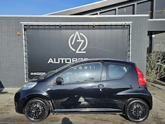 Peugeot 107 - 1.0-12V XR