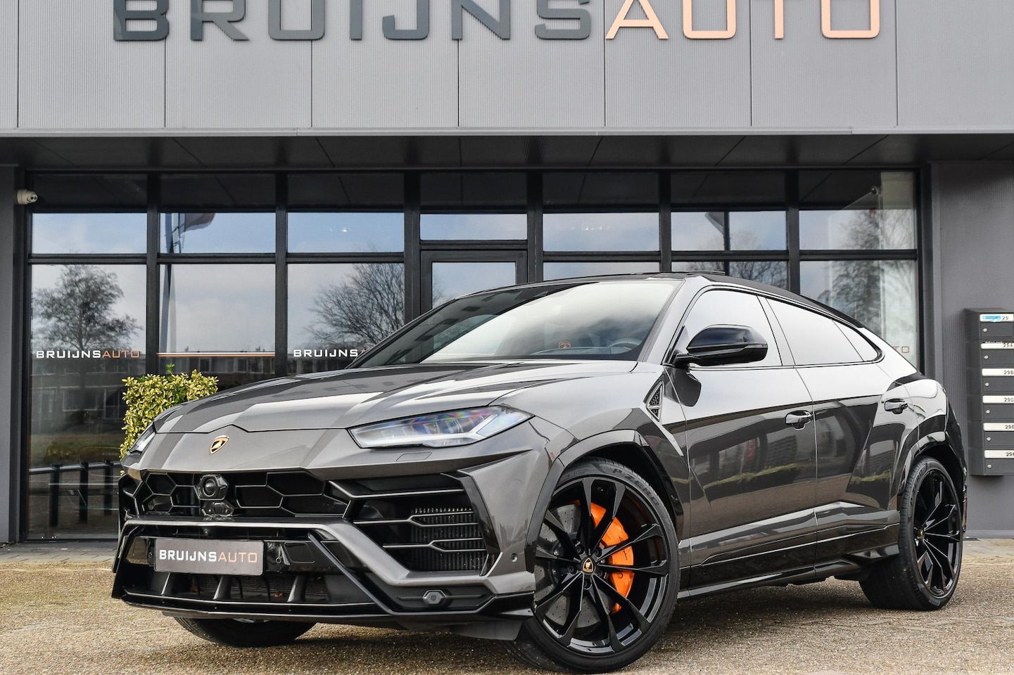 Lamborghini Urus - 4.0 V8 |Keramisch|B&O 3D|Trekhaak|Pano| - AutoWereld.nl