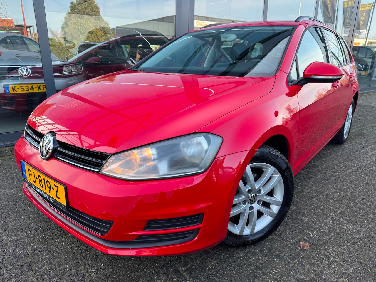 Volkswagen Golf Variant - 1.2 TSI Trendline !! Schade !! - AutoWereld.nl