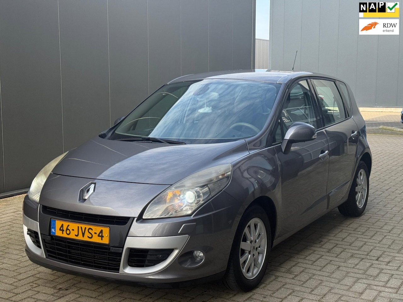 Renault Scénic - 1.4 TCE Privilege Keyless LEDER Alarm Trekhaak Full Options - AutoWereld.nl