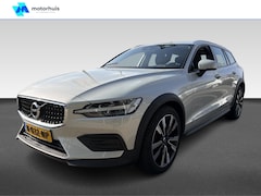 Volvo V60 Cross Country - B5 250pk AWD Mild Hybrid Automaat Cross Country Pro