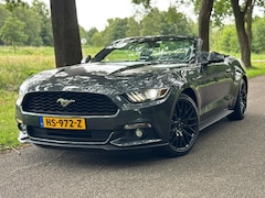 Ford Mustang Convertible - 2.3 EcoBoost