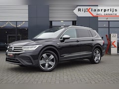 Volkswagen Tiguan Allspace - 1.5 TSI DSG/ 7 persoons /Panodak/ Camera /Trekhaak/ AppConnect /Ergocomfort stoelen/ACC/Na