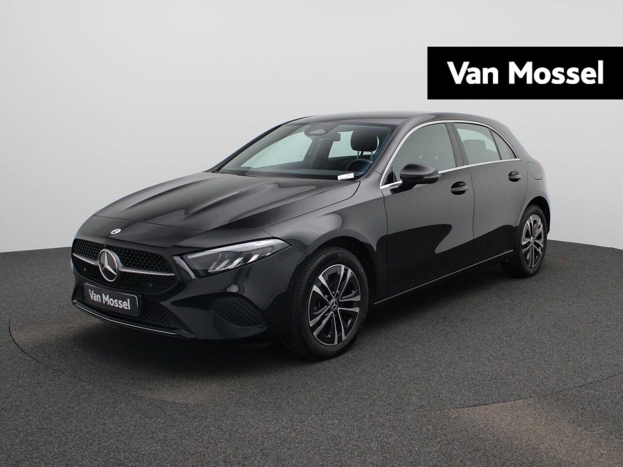 Mercedes-Benz A-klasse - 250 e Luxury Line | Automaat | Navigatie | Apple Carplay / Android Auto | Achteruitrijcame - AutoWereld.nl